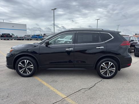Used 2019 Nissan Rogue SV w/ Sun & Sound Touring Package AWD/4WD image 6