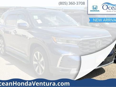 Used 2025 Honda Pilot Touring image 1