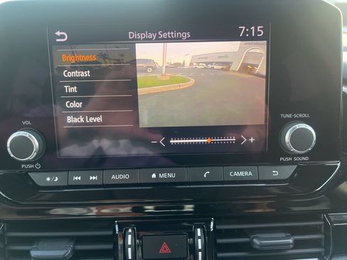 Used 2025 Nissan Pathfinder SV AWD/4WD image 55