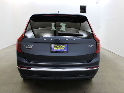 New 2026 Volvo XC90 T8 Ultra w/ Protection Package Premier AWD/4WD image 4