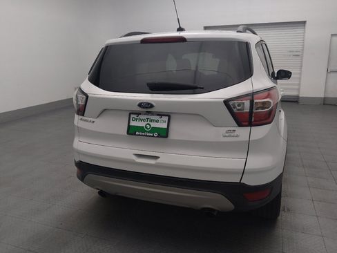 Used 2018 Ford Escape SE FWD image 7