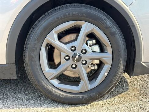 Certified 2025 Kia K4 FWD image 2
