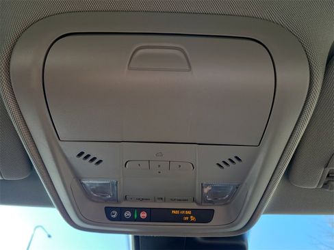 Used 2023 Cadillac XT4 Premium Luxury image 26