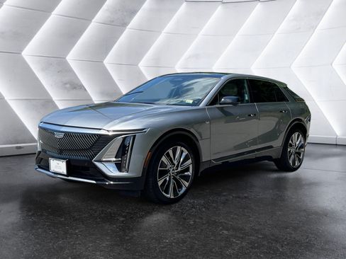 Certified 2026 Cadillac Lyriq Signature Luxury w/ Nappa Leather Package AWD/4WD image 18