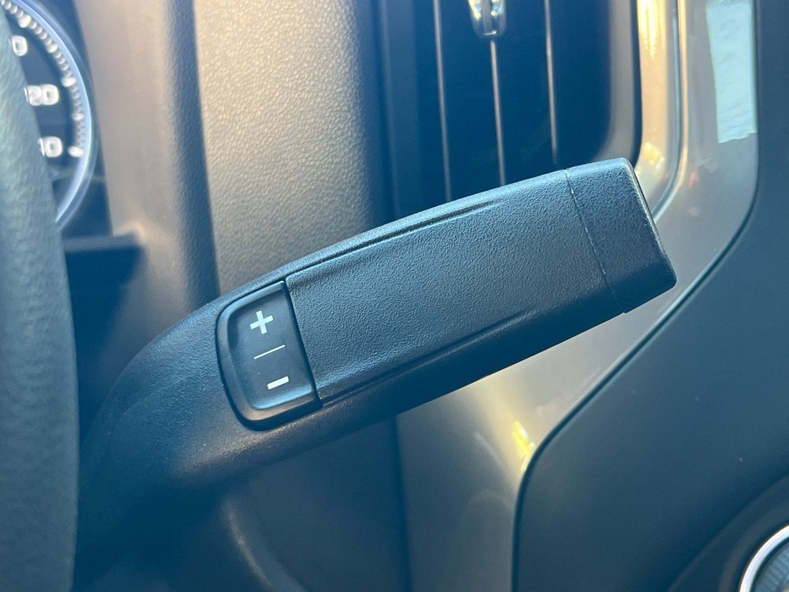 Used 2023 Chevrolet Silverado 1500 Custom RWD image 20