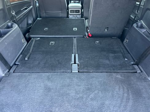 Certified 2024 Volkswagen Atlas SE image 16