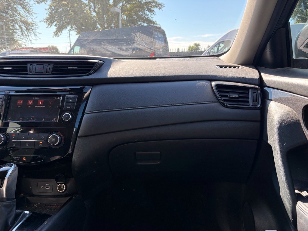 Used 2020 Nissan Rogue S FWD image 8