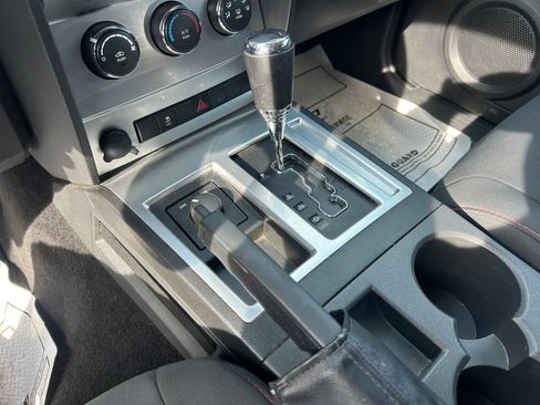 Used 2011 Dodge Nitro Detonator w/ Chrome Accents Group image 20