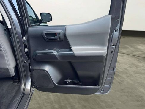 Used 2021 Toyota Tacoma SR AWD/4WD image 15