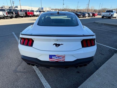 New 2026 Ford Mustang Coupe image 4