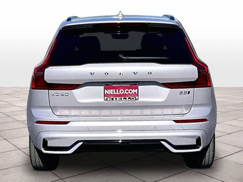 New 2026 Volvo XC60 B5 Plus w/ Climate Package image 6