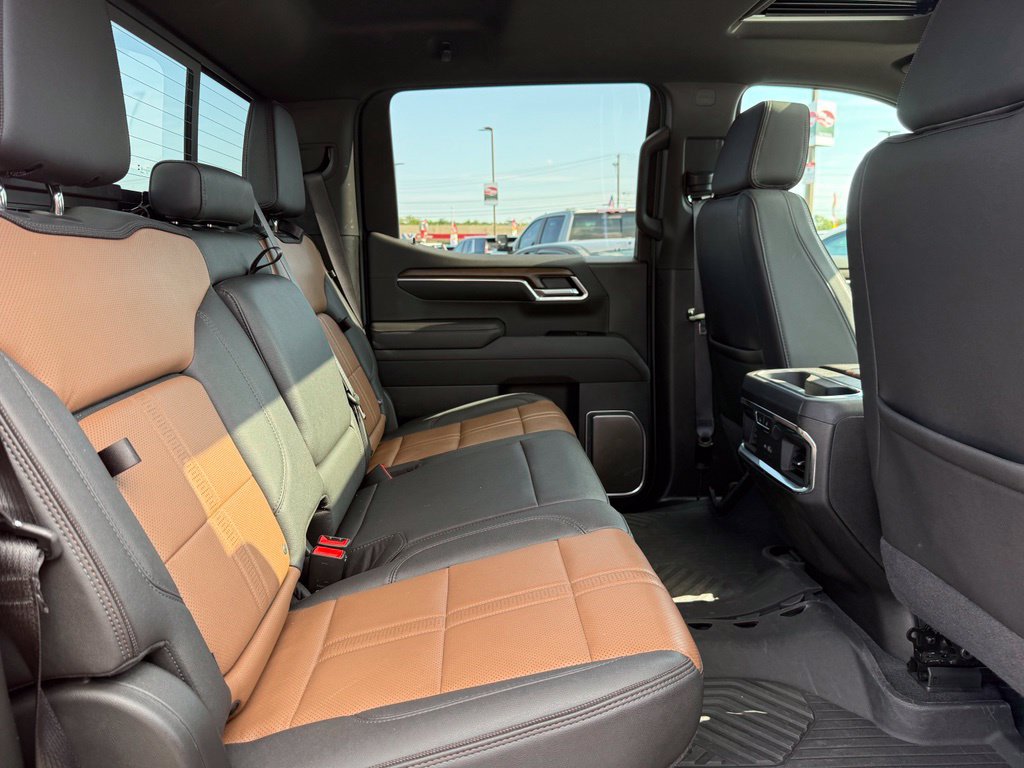 Used 2026 Chevrolet Silverado 1500 High Country w/ Technology Package AWD/4WD image 19
