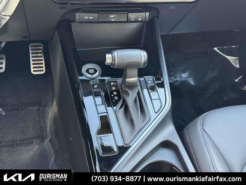 Used 2023 Kia Niro EX Touring image 7