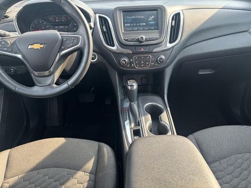 Used 2018 Chevrolet Equinox LT FWD image 14