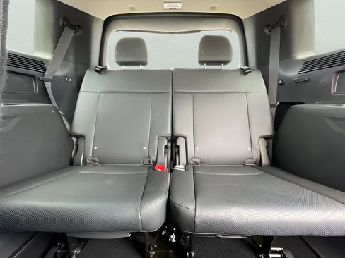 Used 2025 Hyundai Santa Fe SEL image 16