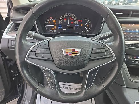 Used 2017 Cadillac XT5 Premium Luxury w/ LPO, Wheel Lock Package image 18