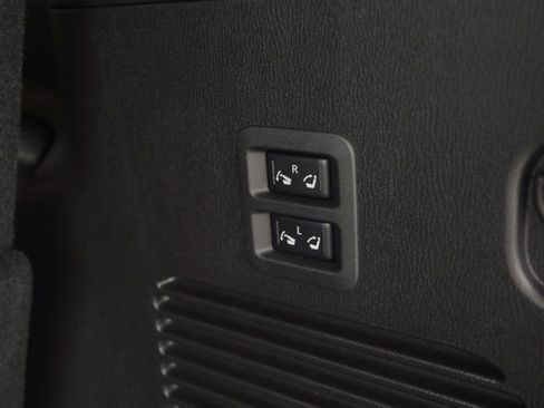 Used 2023 INFINITI QX80 Sensory image 38