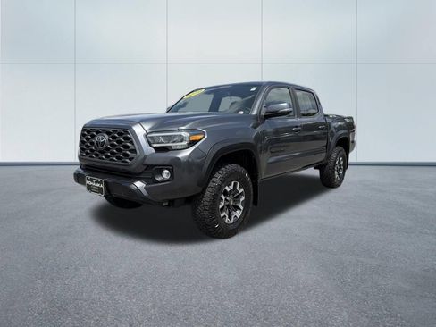 Used 2020 Toyota Tacoma TRD Off-Road AWD/4WD image 2
