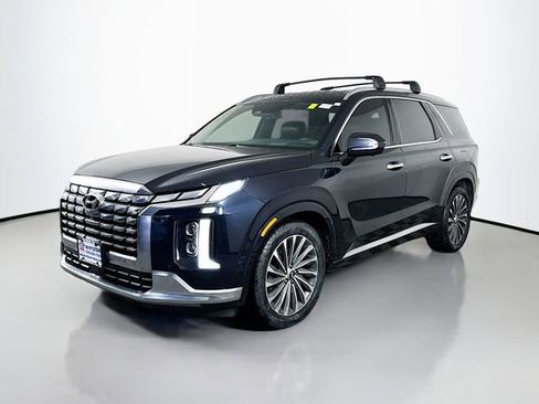 Used 2023 Hyundai Palisade Calligraphy AWD/4WD image 2