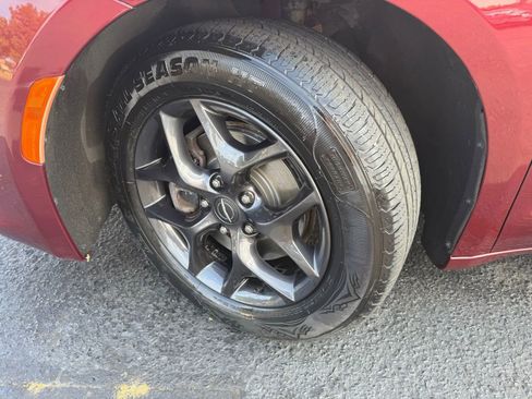 Used 2018 Chrysler Pacifica Touring-L w/ Premium Audio Group image 53