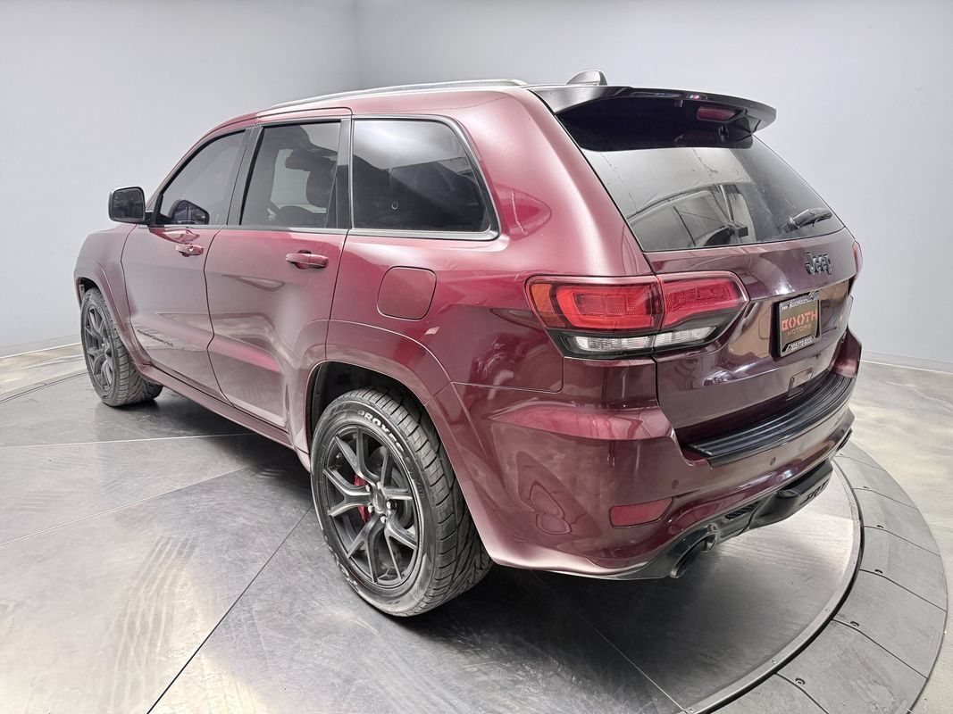 Used 2016 Jeep Grand Cherokee SRT AWD/4WD image 7