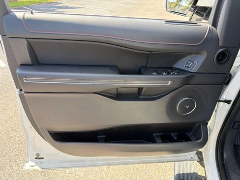 Used 2024 Ford Expedition Limited RWD image 22