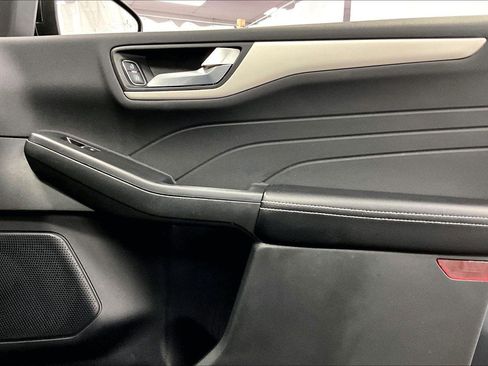 Used 2022 Ford Escape SEL image 23