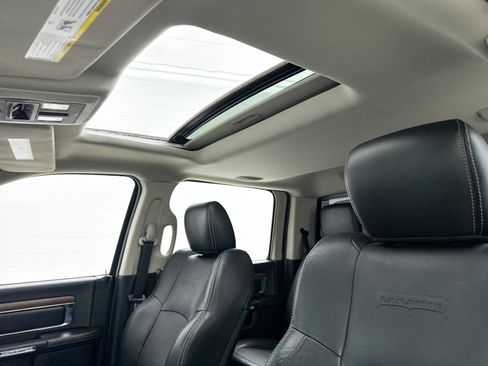 Used 2013 RAM 1500 Laramie w/ Convenience Group image 3