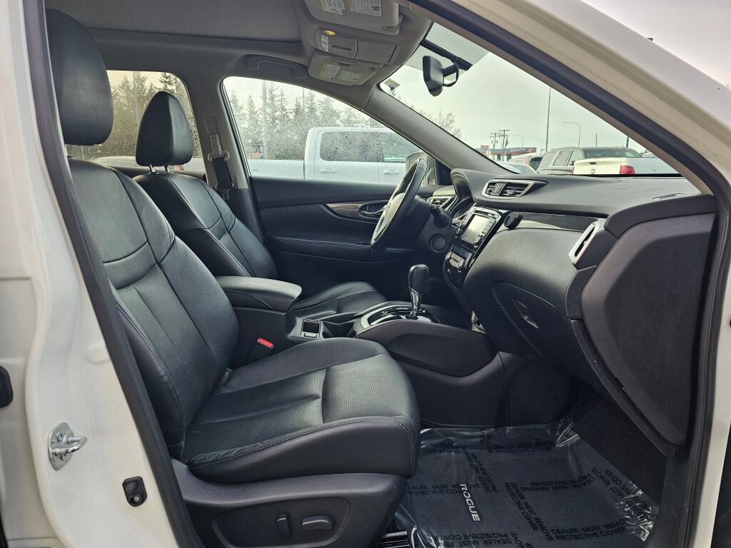 Used 2015 Nissan Rogue SL AWD/4WD image 10