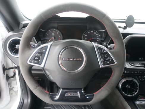Used 2017 Chevrolet Camaro ZL1 RWD image 18
