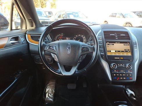 Used 2017 Lincoln MKC Reserve image 43