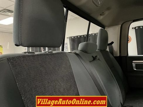 Used 2018 RAM 1500 Big Horn AWD/4WD image 35