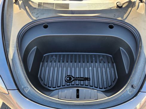 Used 2022 Tesla Model 3 image 28
