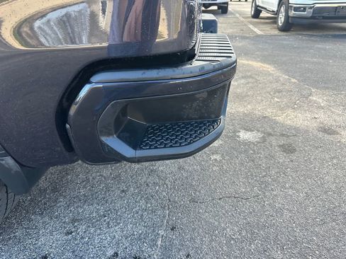 Used 2022 GMC Sierra 1500 Elevation image 11