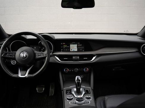 Used 2023 Alfa Romeo Stelvio Ti AWD/4WD image 21
