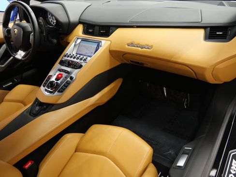 Used 2014 Lamborghini Aventador LP 700-4 image 14