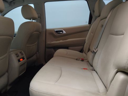 Used 2017 Nissan Pathfinder S FWD image 18