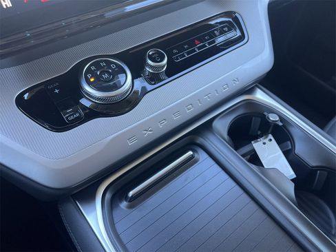 New 2026 Ford Expedition Max Active image 7