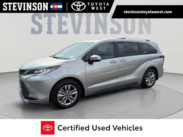 Certified 2025 Toyota Sienna Limited AWD/4WD image 1