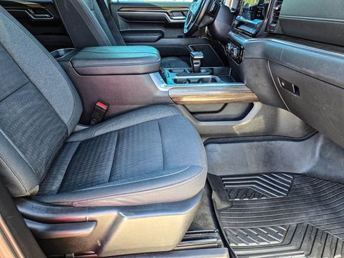 Used 2023 Chevrolet Silverado 1500 LT Trail Boss image 37