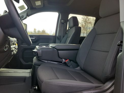 New 2026 GMC Sierra 3500 Pro w/ Convenience Package image 14