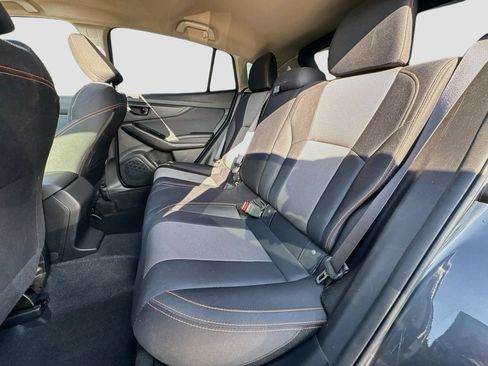Used 2021 Subaru Crosstrek 2.0i Premium w/ Moonroof Package AWD/4WD image 29