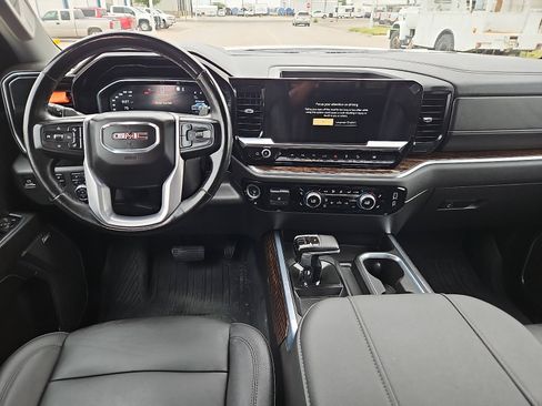 Used 2023 GMC Sierra 1500 Elevation w/ Elevation Premium Package AWD/4WD image 12