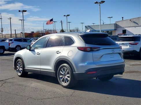 Used 2018 MAZDA CX-9 Touring image 3
