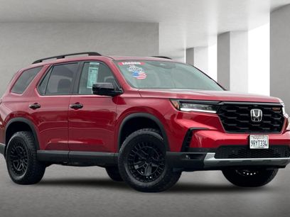 Used 2025 Honda Pilot TrailSport