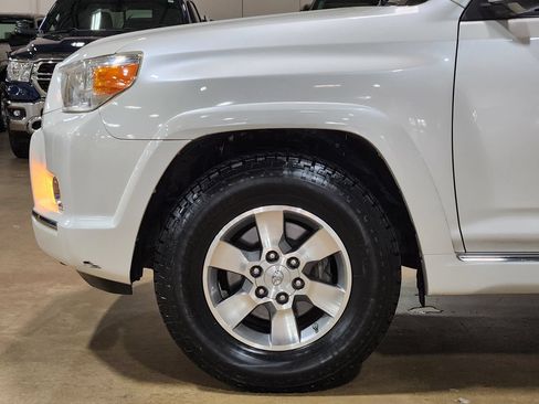Used 2013 Toyota 4Runner SR5 RWD image 5