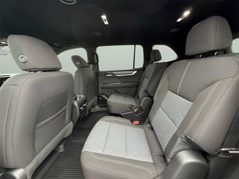 New 2026 GMC Acadia Elevation w/ LPO, Floor Liner Package image 21