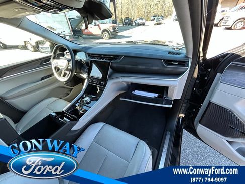 Used 2021 Jeep Grand Cherokee L Overland w/ Luxury Tech Group IV image 26