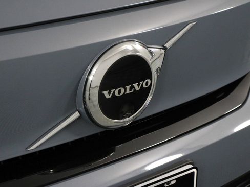 Certified 2023 Volvo C40 P8 Recharge Plus AWD/4WD image 25