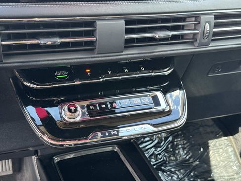 Used 2024 Lincoln Corsair Reserve w/ Equipment Group 201A image 24